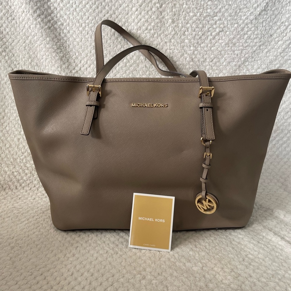 Authentic Michale Kors purse
